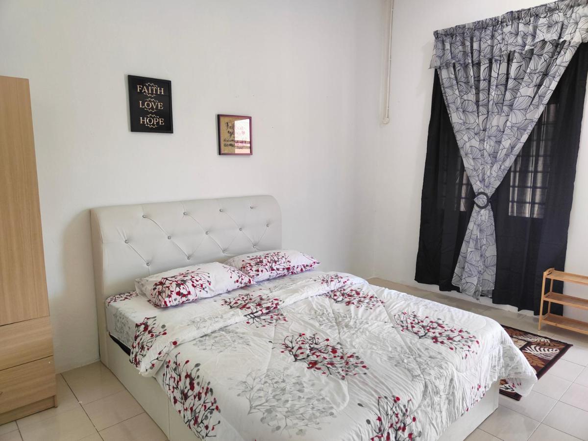 Laman Hanaz Pantai Cenang  Exteriör bild